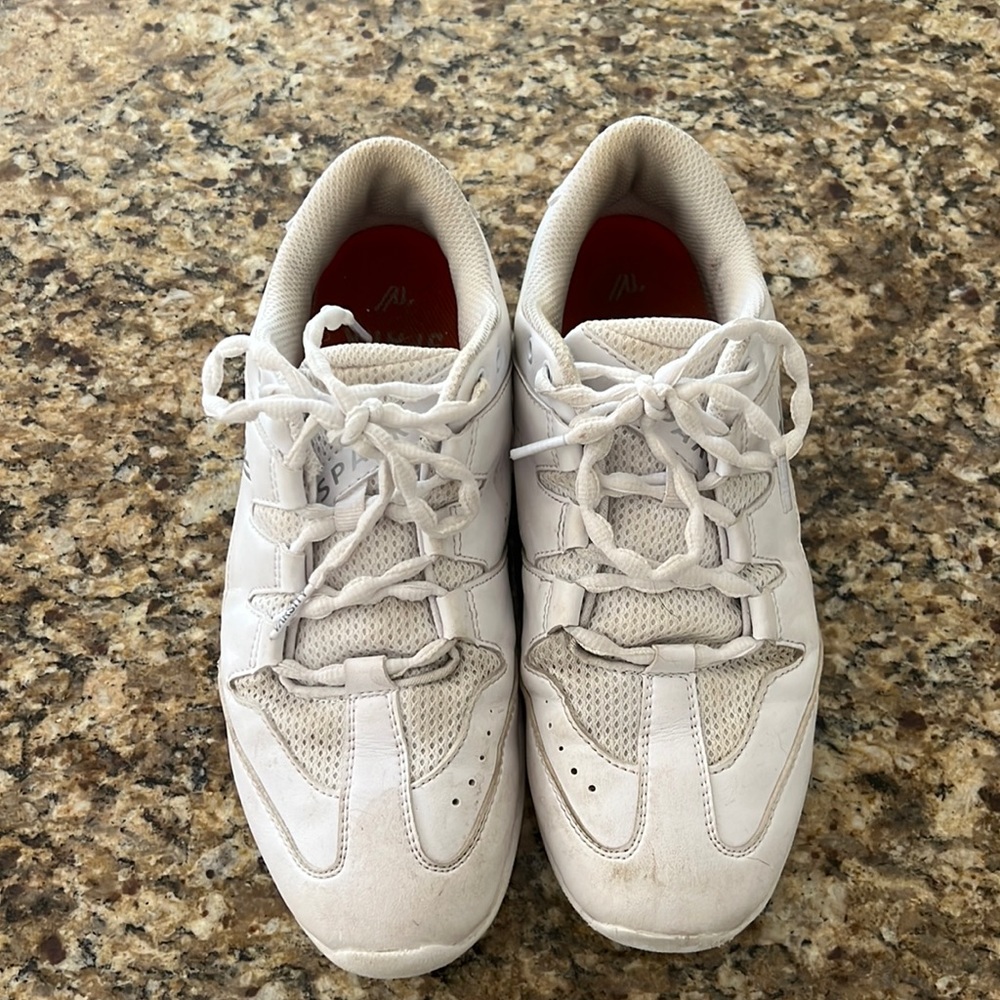 Varsity cheer shoes size 8.5